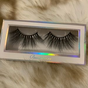 Mink lashes